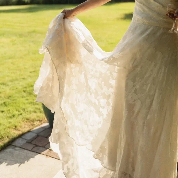 Marchesa Notte Wedding Dress - Picture 10 of 16